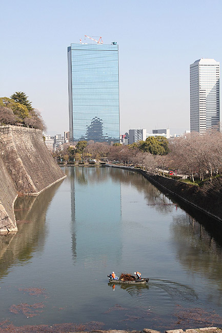 Замок Осака, Ров вокруг Замка Осака (Osaka Castle)