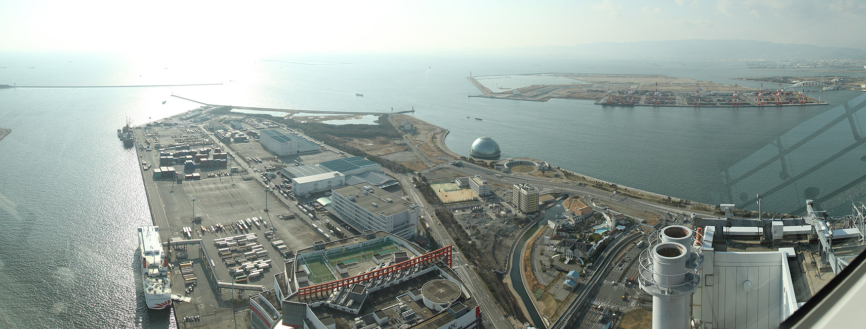 Осака, Вид с Sakishima Cosmo Tower (Osaka, A view from the Sakishima Cosmo Tower)