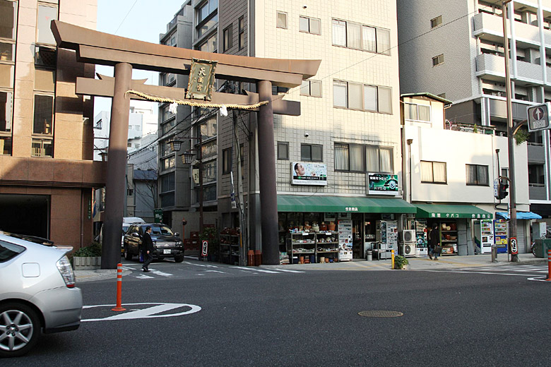 Осака, По дороге к Храму Тэммангу (Osaka, On the way to the Temmangu Shrine)